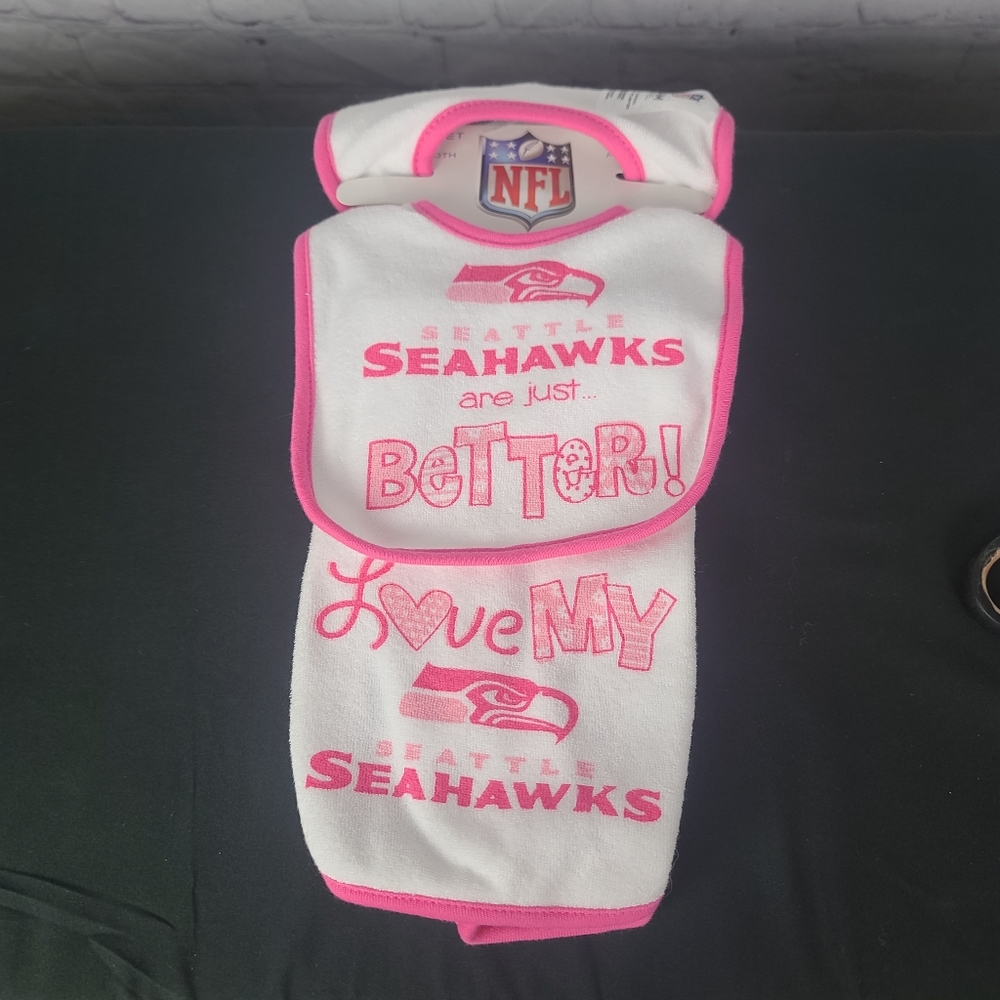 NFL SeaHawks 3 Piece Set 2 Bibs and 1 Burp Cloth. - Picture 2 of 7
